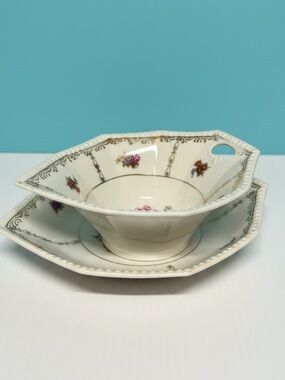 Vintage Octagonal Floral Gravy Boat & Underplate Set Gold Trim